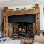 Vakantiehuis Norman House With Jacuzzi *