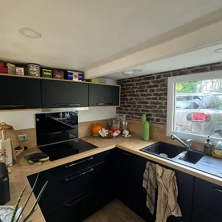 Norman House With Jacuzzi טוקה