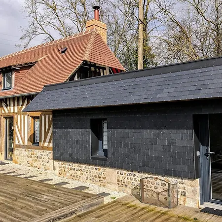 Norman House With Jacuzzi *