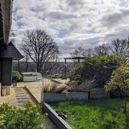 Norman House With Jacuzzi טוקה