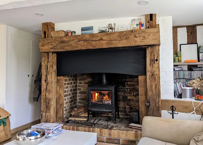 בית נופש Norman House With Jacuzzi *