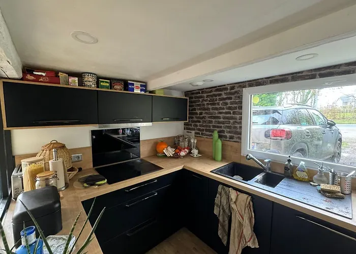 Norman House With Jacuzzi 뚜끄