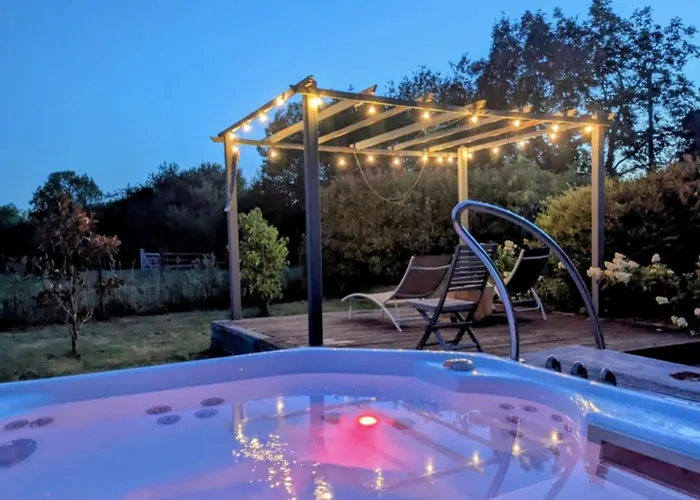 펜션 Norman House With Jacuzzi 뚜끄